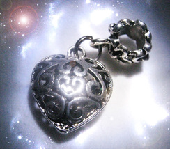 Free W $25 Haunted Heart Charm 33x Weight Loss Assistance Magick Witch CASSIA4 - $0.00
