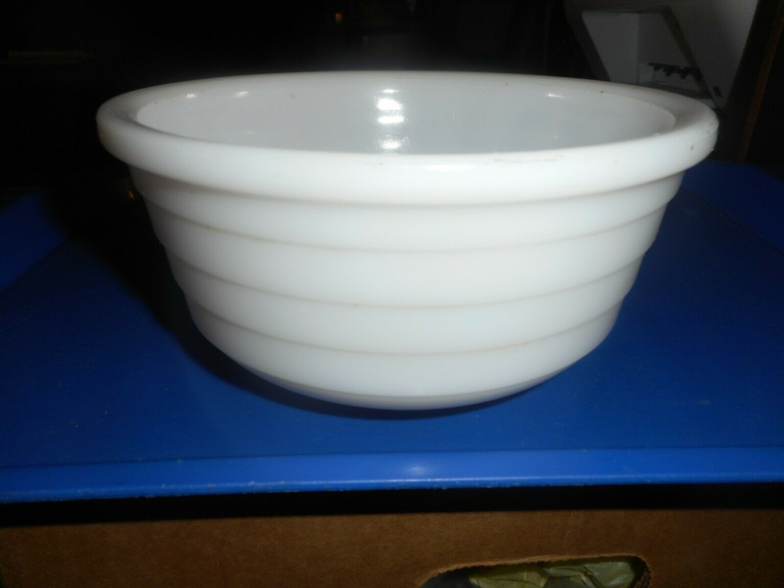 Anchor Hocking 2.5-Quart Crystal Mixing Bowl