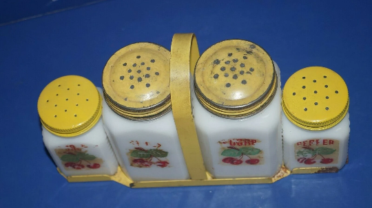 Milk Glass Spice Jars, Set of 4, Vintage White Spice Jars With