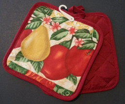 FRUIT DESIGN POTHOLDERS Set of 2 Fleur de Lis Red Country Apple Pear NEW - $6.99