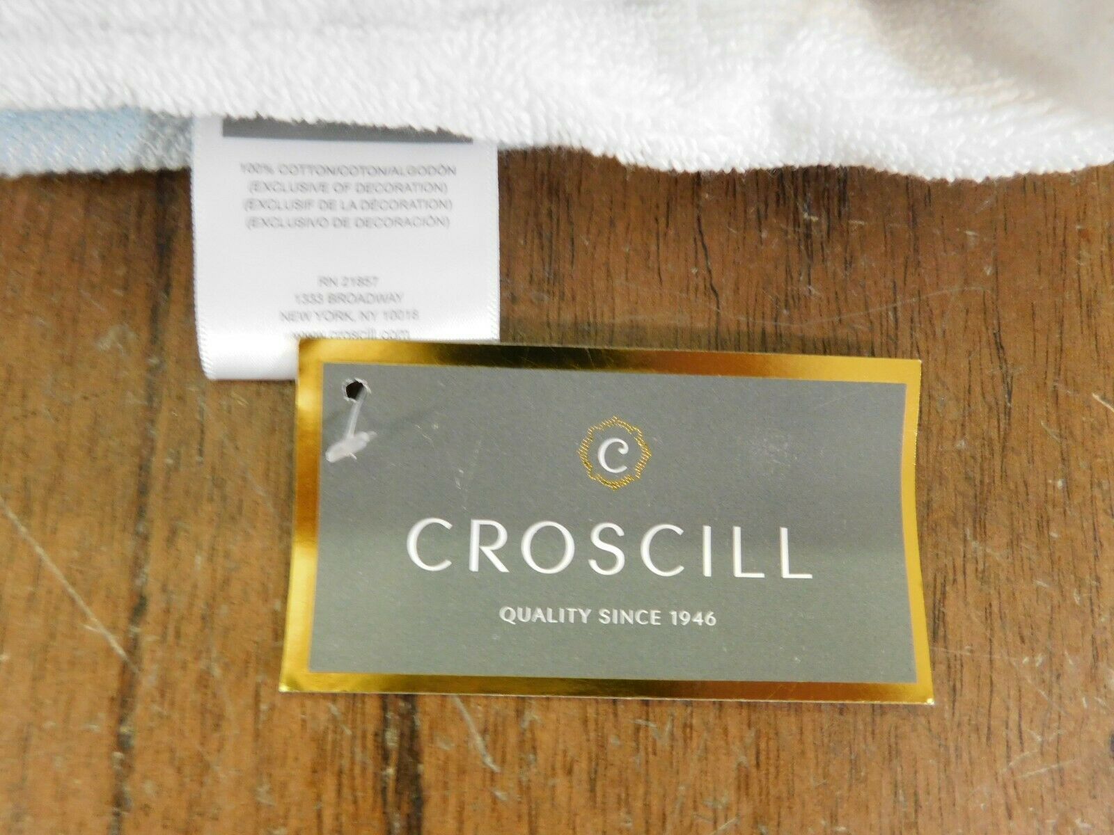 NeW CROSCILL LIANA BATH TOWEL 100 Cotton With Floral Embroidery Towels & Washcloths