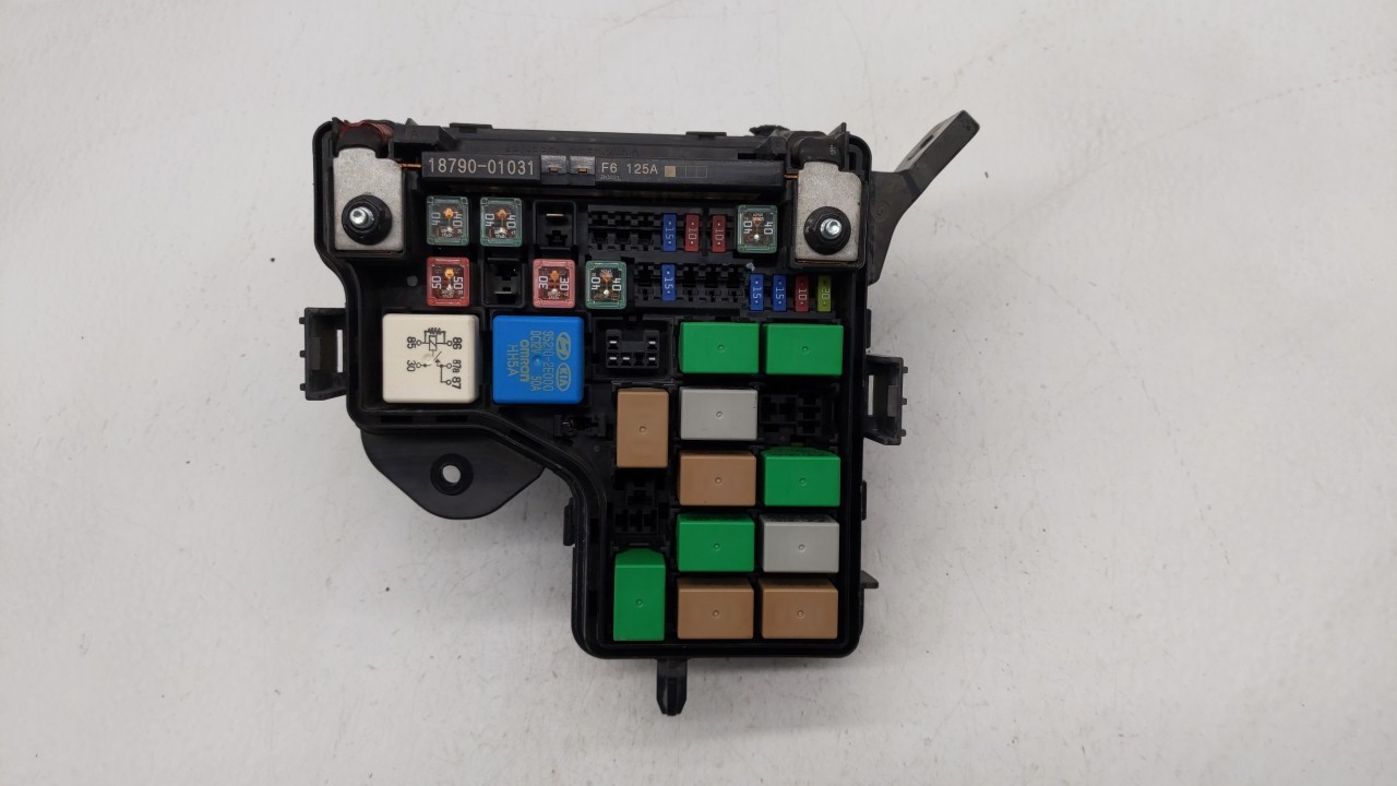 20122014 Hyundai Veloster Fusebox Fuse Box Relay Module AO7T6 Switches & Controls