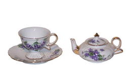 Vintage Teapot Pedestal Tea Cup Saucer Set Violets Gold Trim Scallop Edg... - $6.99