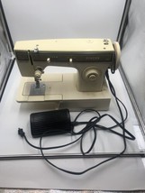 Singer Merritt 1802 Sewing Machine w/Pedal Original Box - $39.59