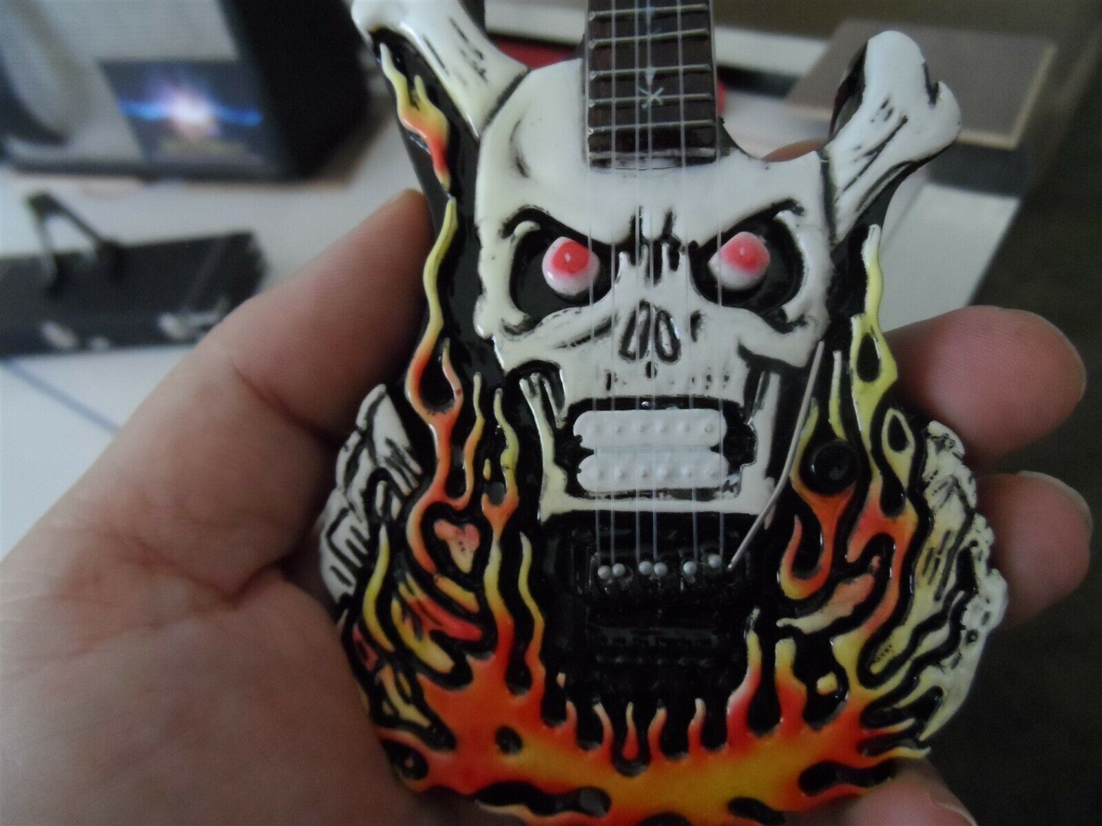 Axe Heaven George Lynch Skull & Snakes Mini Guitar Replica