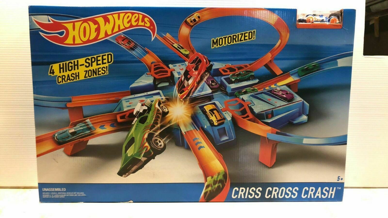 Hot wheels criss cross store crash track set