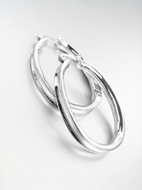 ELEGANT CLASSIC Smooth 18kt White Gold Plated OVAL Hoop Earrings - $17.99