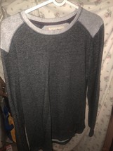 Tommy Bahama Pullover Fleece Sweatshirt Embroidered Fish Logo Shirt Size Medium - $17.60
