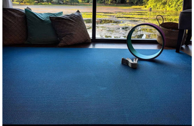 Yo Gorilla Premium Extra Large Yoga Mat - 9' x 6' x 1/4 Oasis Blue