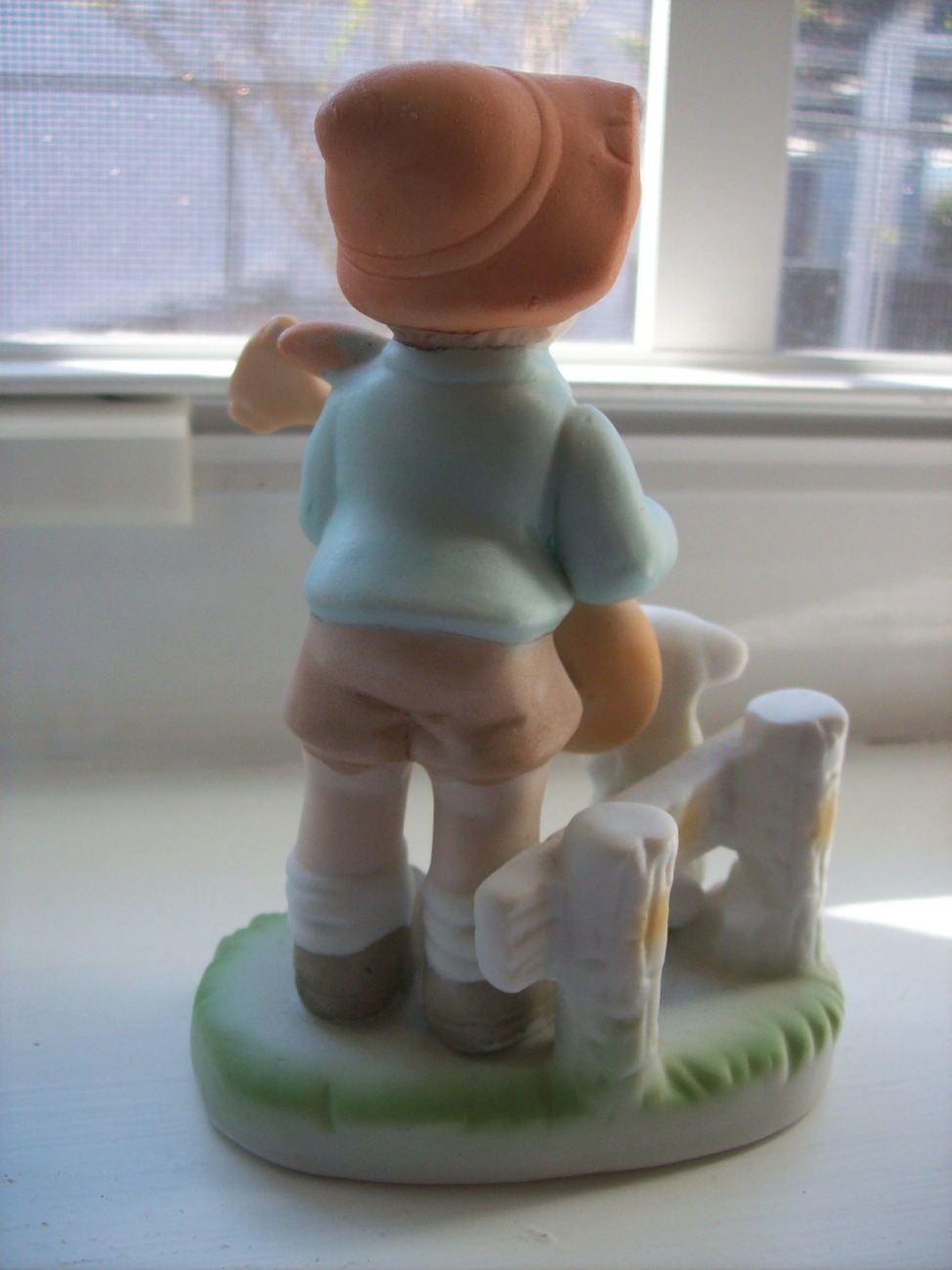 Vintage Porcelain Girl & Boy Figurines Sculptures & Figurines