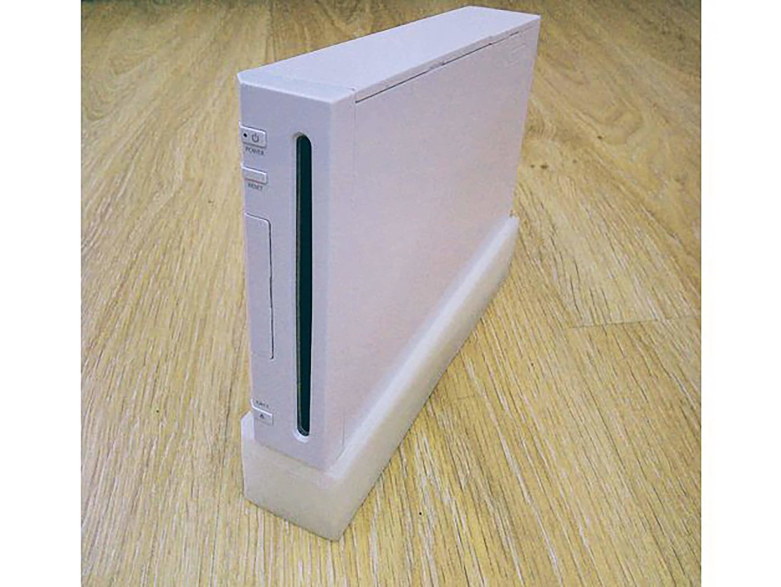 Nintendo Wii Vertical Stand Console Display Case System Charging Dock