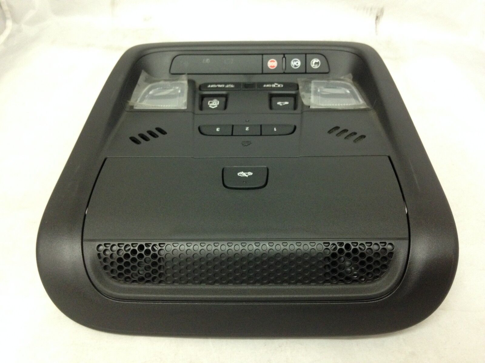 XT5 overhead console. HomeLink Garage Door Opener, OnStar, Sunroof. Jet