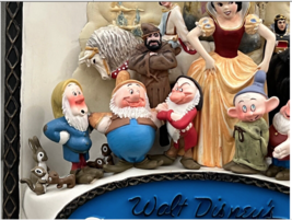 Disney Parks Snow White Sculpted 3D Movie Poster NEW iN BOX RETIRED image 4