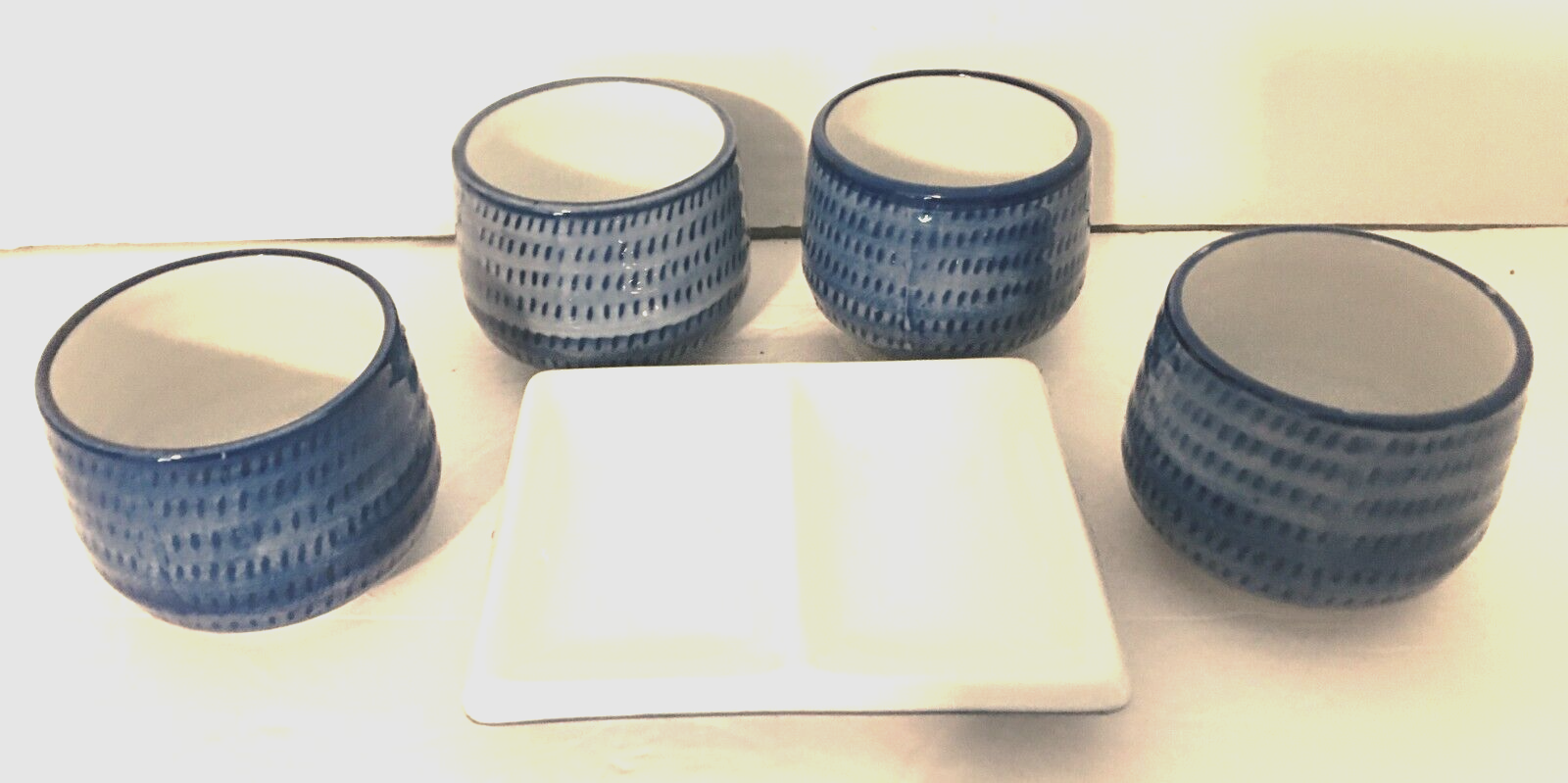 Pier 1 Imports Dipping Condiment Sauce 4oz Bowls Set of 4 + 1 Shallow 4" Dish Bowls