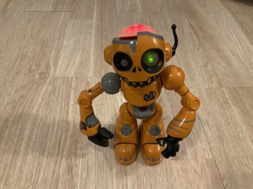 Rare Wow wee Mr. Personality Robot and Remote Control Tested Works Great!