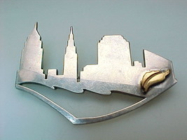 NEW YORK CITY Skyline Vintage BROOCH Pin in STERLING SILVER - FREE SHIPPING - $52.00
