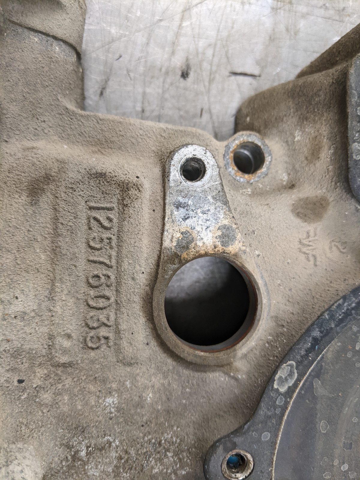 Timing Cover With Oil Pump From 2006 Buick Lucerne 3.8 12576035