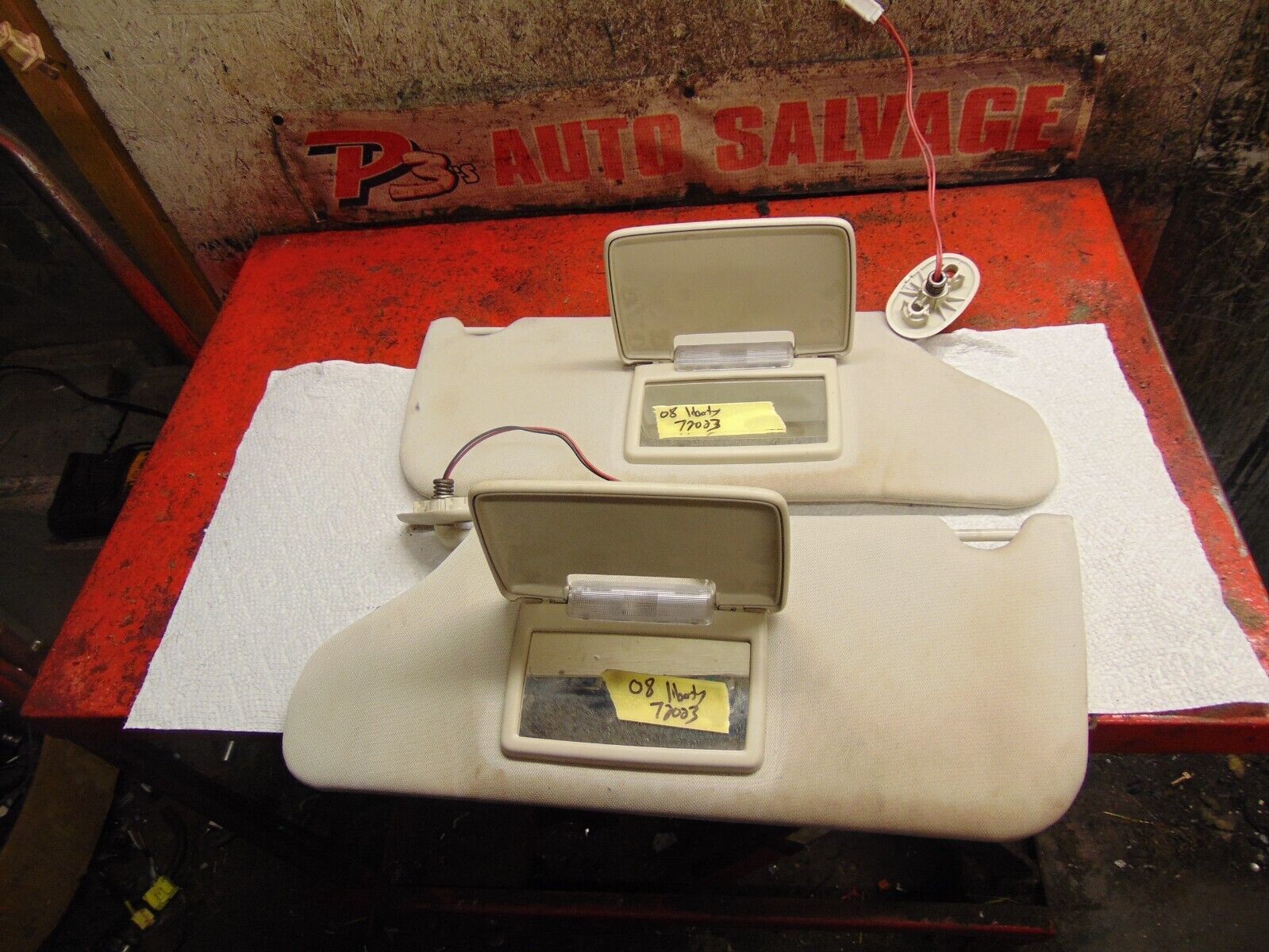 12 11 10 09 08 Jeep Liberty oem right & left sunvisor sun visor set pair Sun Visors