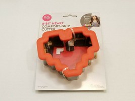 Rosanna Pansino 8-Bit Heart Comfort Grip Cookie Cutter (2310-3726) - Wilton