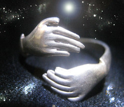 Haunted Hands Ring Halloween The Priestess Hands Of Power Rare Albina Magick - $272.77