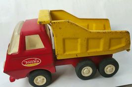 Vintage RED/YELLOW Toy Tonka Dump Truck Mound Minn 55010 Pressed Steel - $18.81