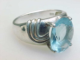 Genuine BLUE TOPAZ Vintage RING in STERLING SILVER - Size 6 - FREE SHIPPING - $85.00