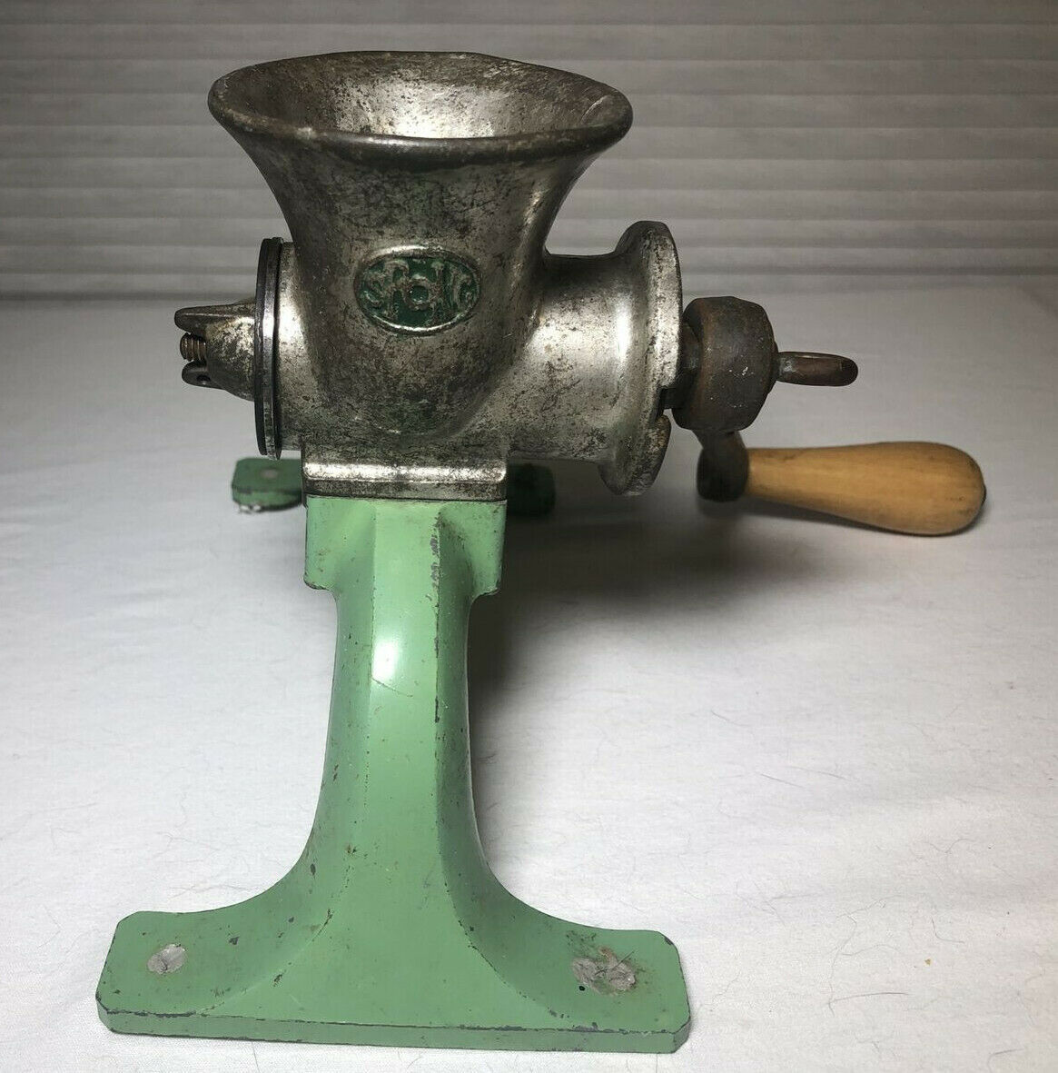 Vintage Hamilton Beach Meat Grinder Salad Maker Can Opener Model 1MPU