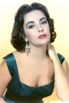 Elizabeth Taylor Busty Color Stunning! 18x24 Poster - $23.99