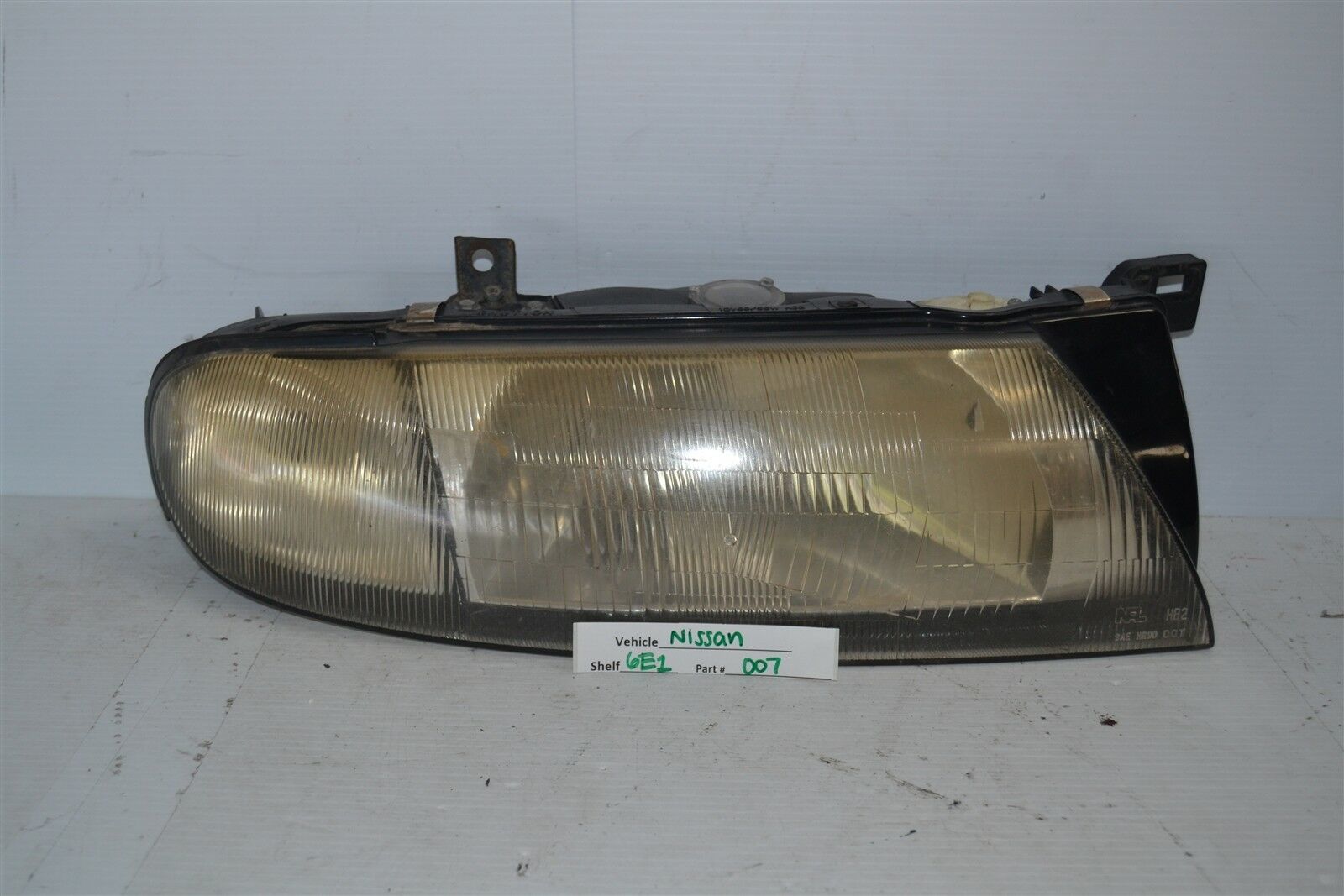 1993-1997 Nissan Altima GLE SE Right Pass NFL OEM Head light 07 6E1