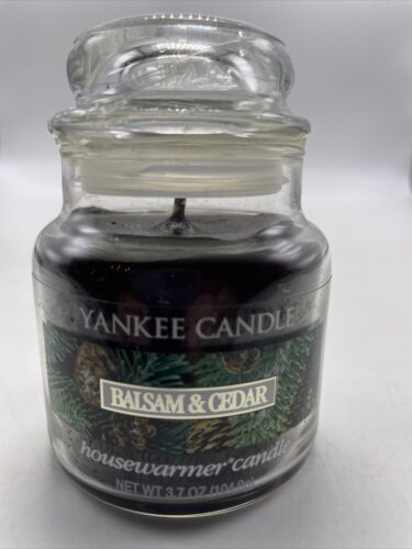 Yankee Candle Housewarmer Sun & Sand Large Classic Jar Candle, 22 oz