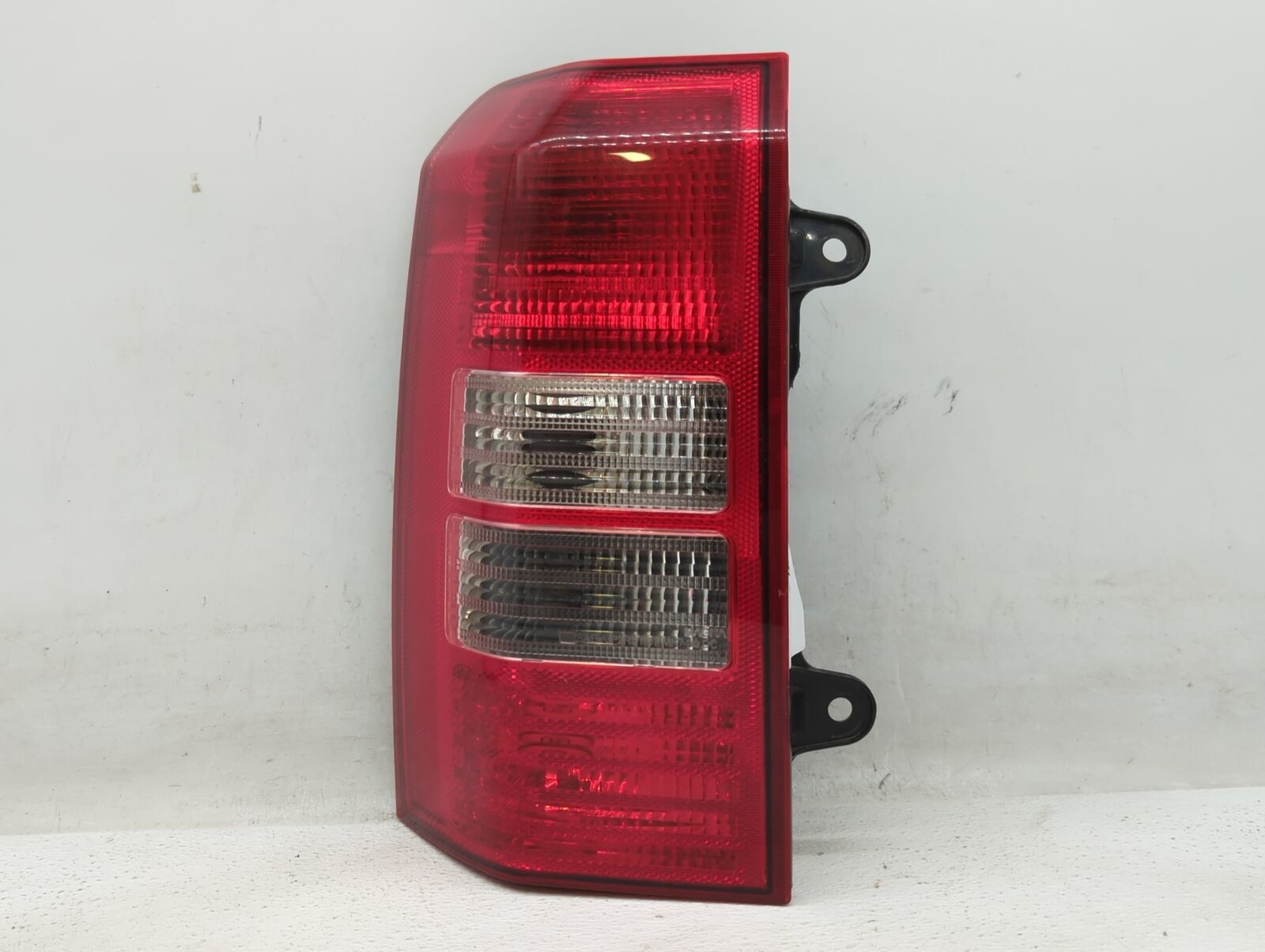 20082017 Jeep Patriot Driver Left Side Tail Light Taillight Oem FAWOW
