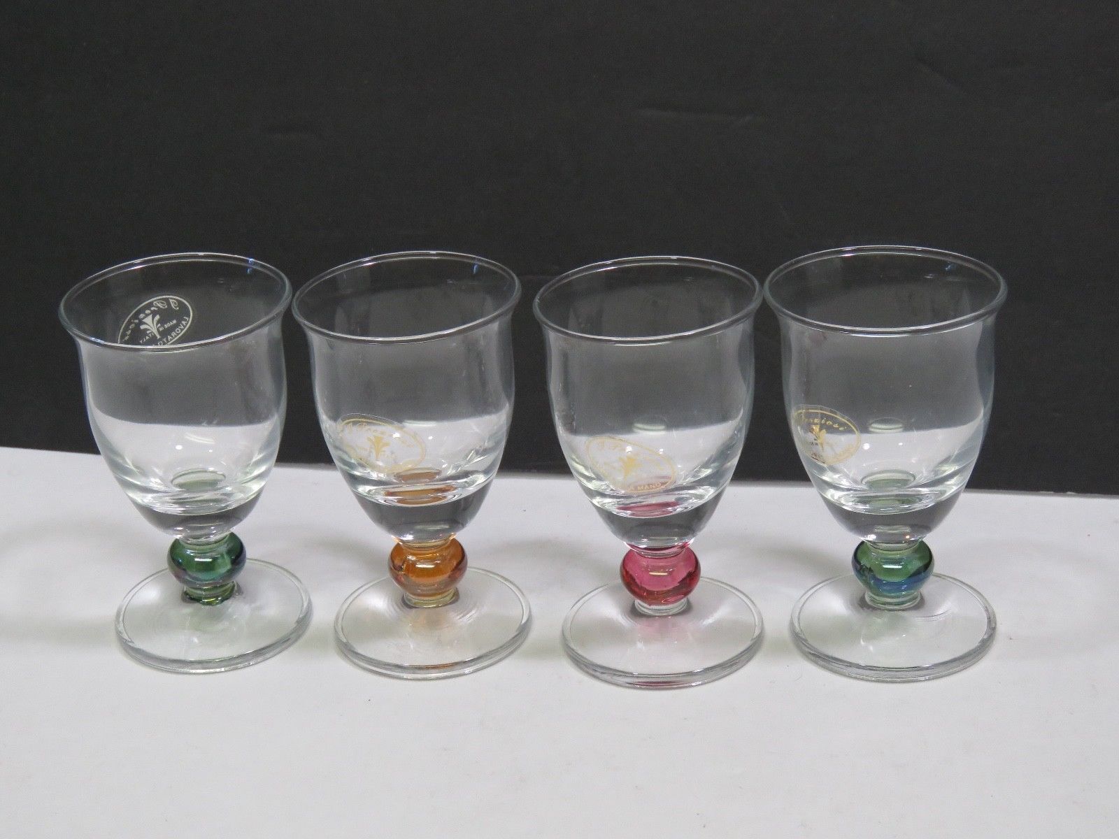 Preziosi Lavarato a Mano Italian Gold Rim Etched Design Wine Glasses- Set  of 6