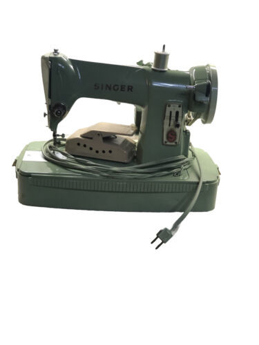Singer  Model 185J Vintage Sewing Machine W/Case/Foot Pedal/Electric Cord - $483.99