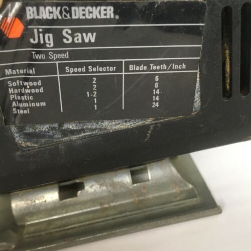 TESTED Black & Decker JS500 Corded Jig Saw Works Great