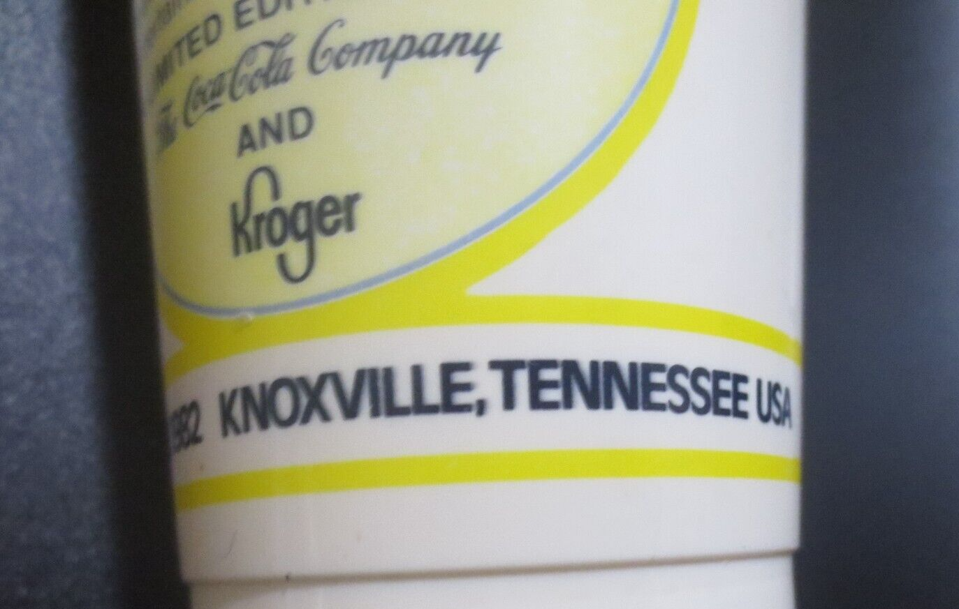 COCACOLA 1982 Worlds Fair Knoxville, Tennessee plastic tumber Soda
