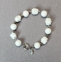Vintage Sarah Coventry White Acrylic Beads 7.25&quot; Beaded Bracelet Silver-... - $11.88