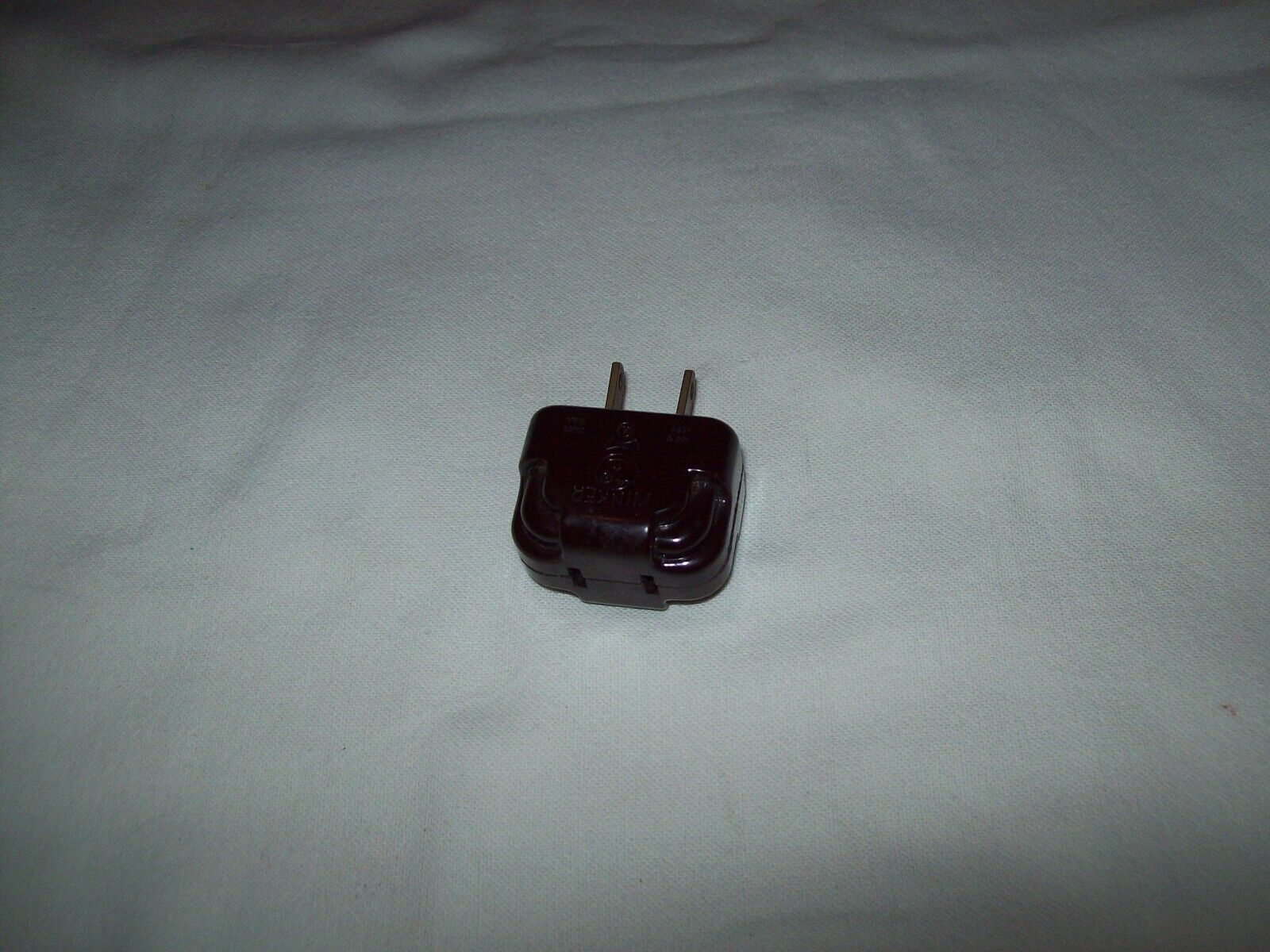 Vintage Winker Bakelite Light Flasher Blinker Plug 100W Christmas