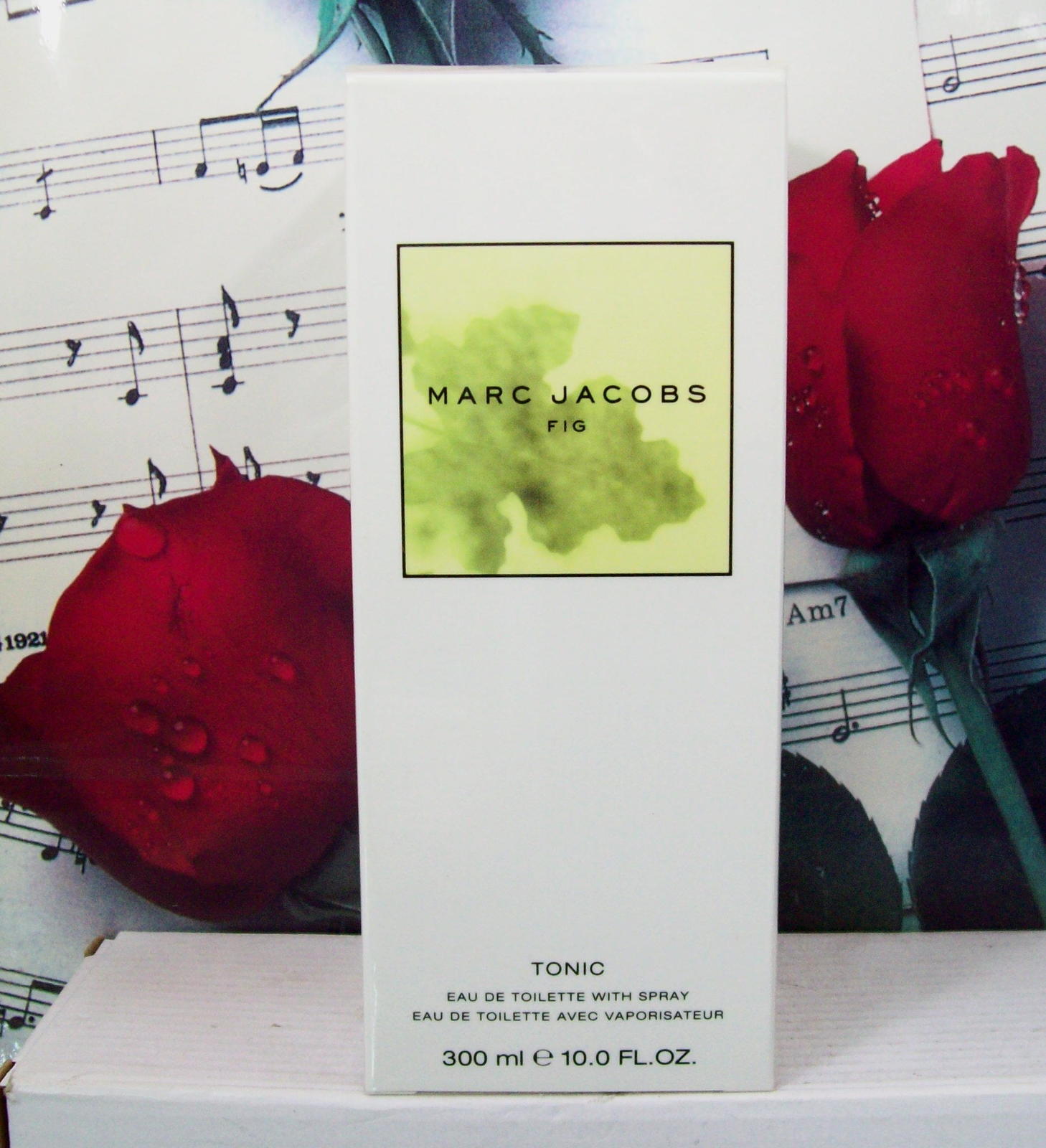 Marc Jacobs Fig EDT Spray / Splash 10.0 FL. OZ. - $219.99