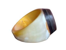 Vintage Women Hand Carved Purple Beige Mother of Pearl Ring Shell Sz 5.5 Natural image 8