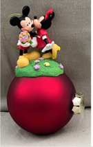 Disney Parks Mickey Minnie Mouse Kiss Ornament NEW RETIRED image 1
