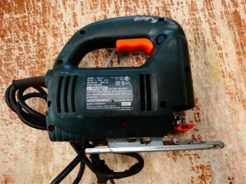 BLACK+DECKER 20V MAX* POWERCONNECT Cordless Jig Saw (Tool Only) (BDCJS20B)