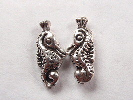 Seahorse Stud Earrings 925 Sterling Silver Corona Sun Jewelry ocean beach water - $4.05