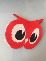 Vintage 60s Red Owl needle book image 1