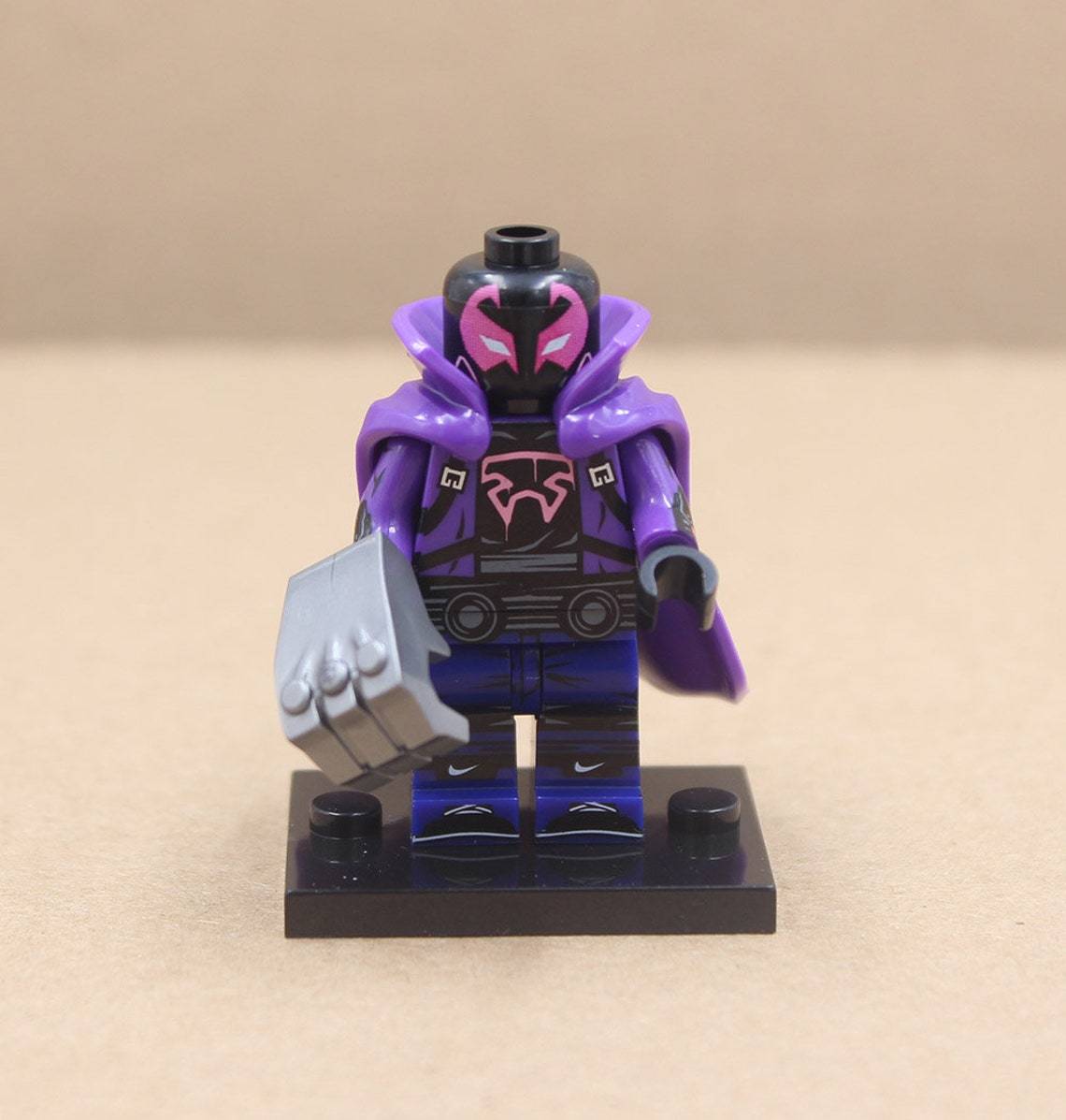 Prowler (Miles Morales) Spider-Man Minifigures Weapons and Accessories ...