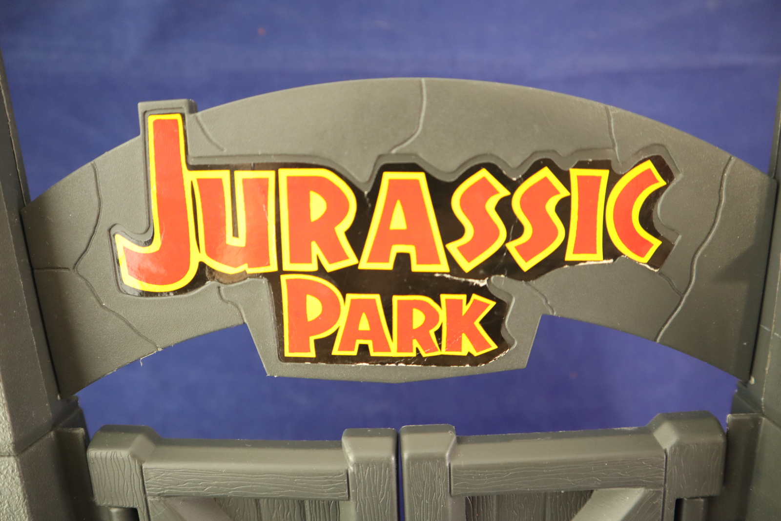 Kenner 1993 Jurassic Park Command Compound Front Gate - Action Figures ...