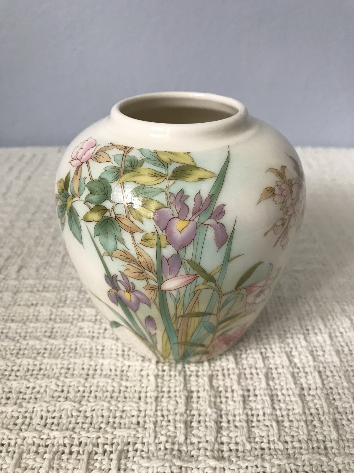 Vintage Shibata Japan 柴田陶器 Fine Porcelain Vase