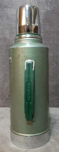 Vintage Stanley Aladdin 32 Ounce Vacuum Thermos, Hammered Steel