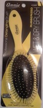 Annie Wet+Dry Brush #2466 YELLOW---BRAND NEW-FREE Upgrade To 1st Class Shipping - $4.75