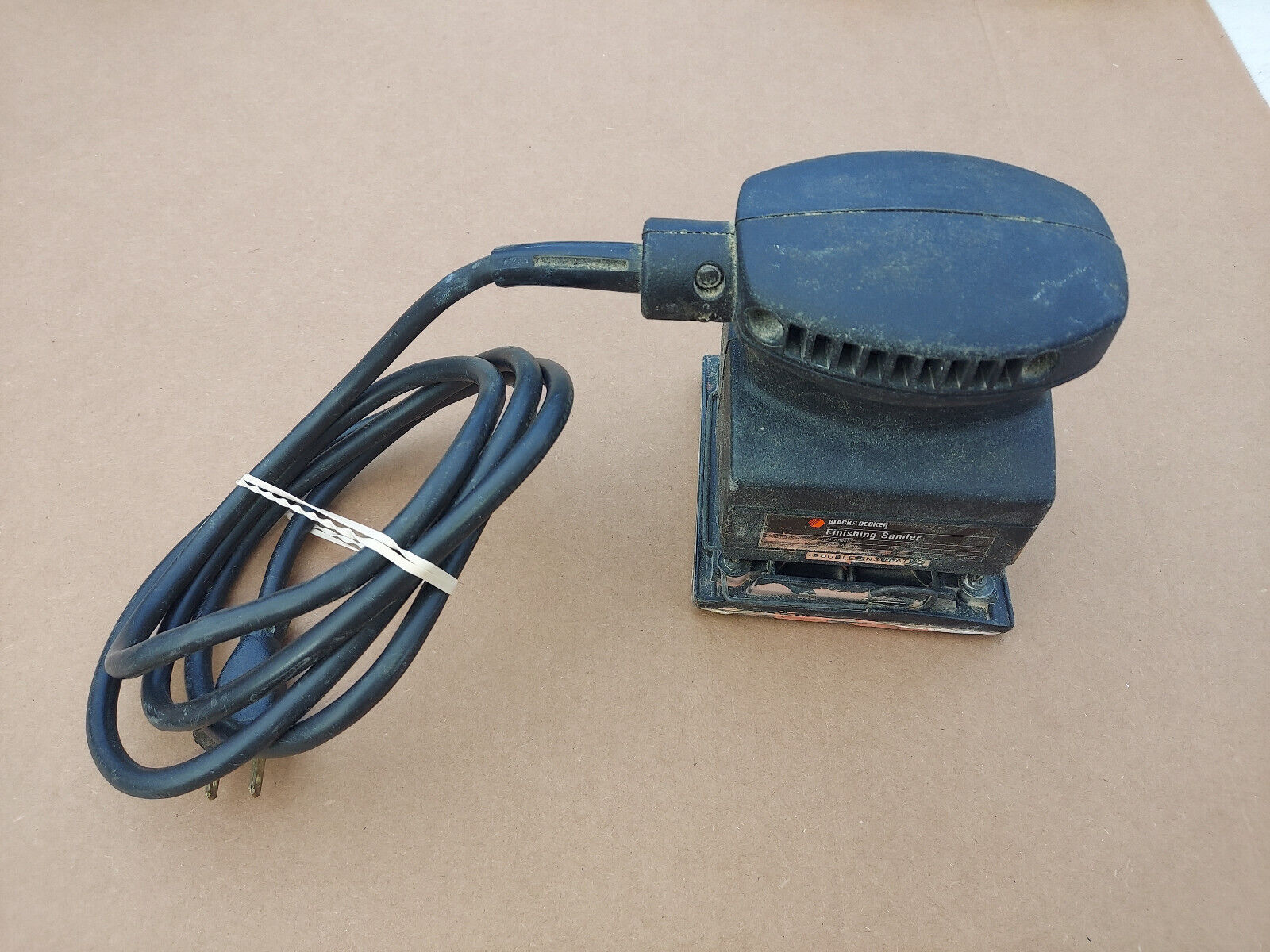 22RR03 BLACK & DECKER 1/4 SHEET FINISH SANDER, #7443, 13000 OPM, TESTS OK, GC - $9.43