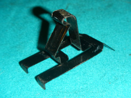 REAR PASS SEAT FRONT LOWER RETAINER CLIP 1985 TOYOTA TERCEL DLX SR5 4WD ... - $16.40